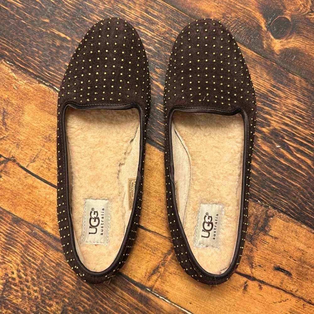 UGG brown loafers with fur inside and gold dots on the outside size 6
